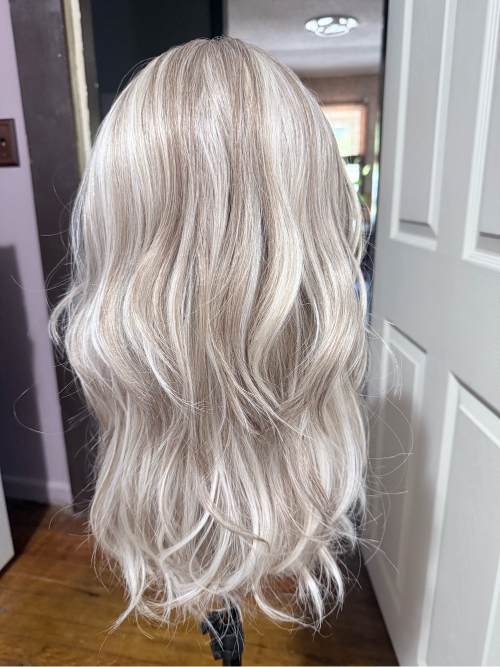 Women's Wavy Blonde Fringe Wig - Natural Ash Blonde - Picture 3 of 7